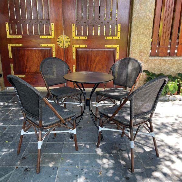 ban ghe cafe nhom duc 4 ghe