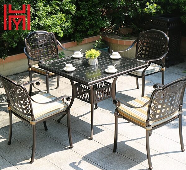 ban ghe ngoai troi 3 6 e1746778527615