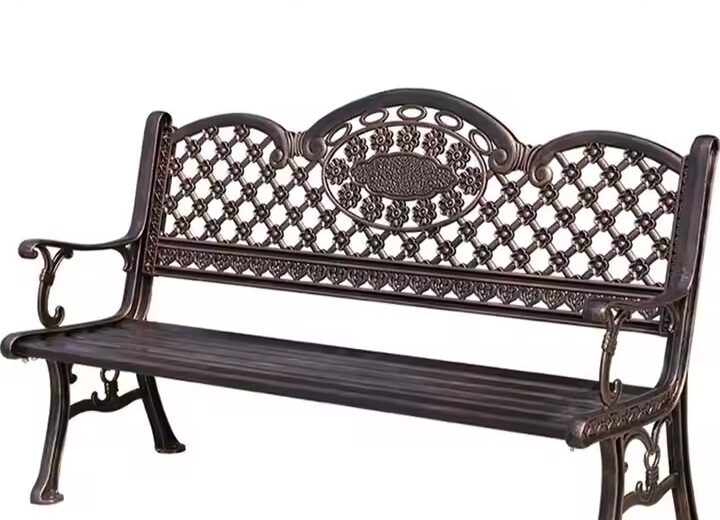 ghe cong vien 1 4 e1746780244570